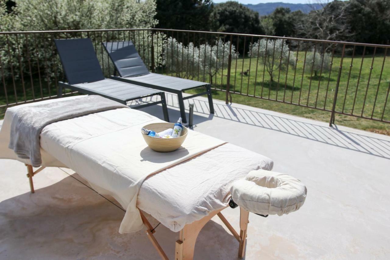 Le Mas De La Lombarde Lourmarin Eksteriør bilde